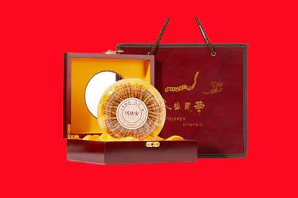 收购资讯:洛江区回收冬虫夏草是按克吗